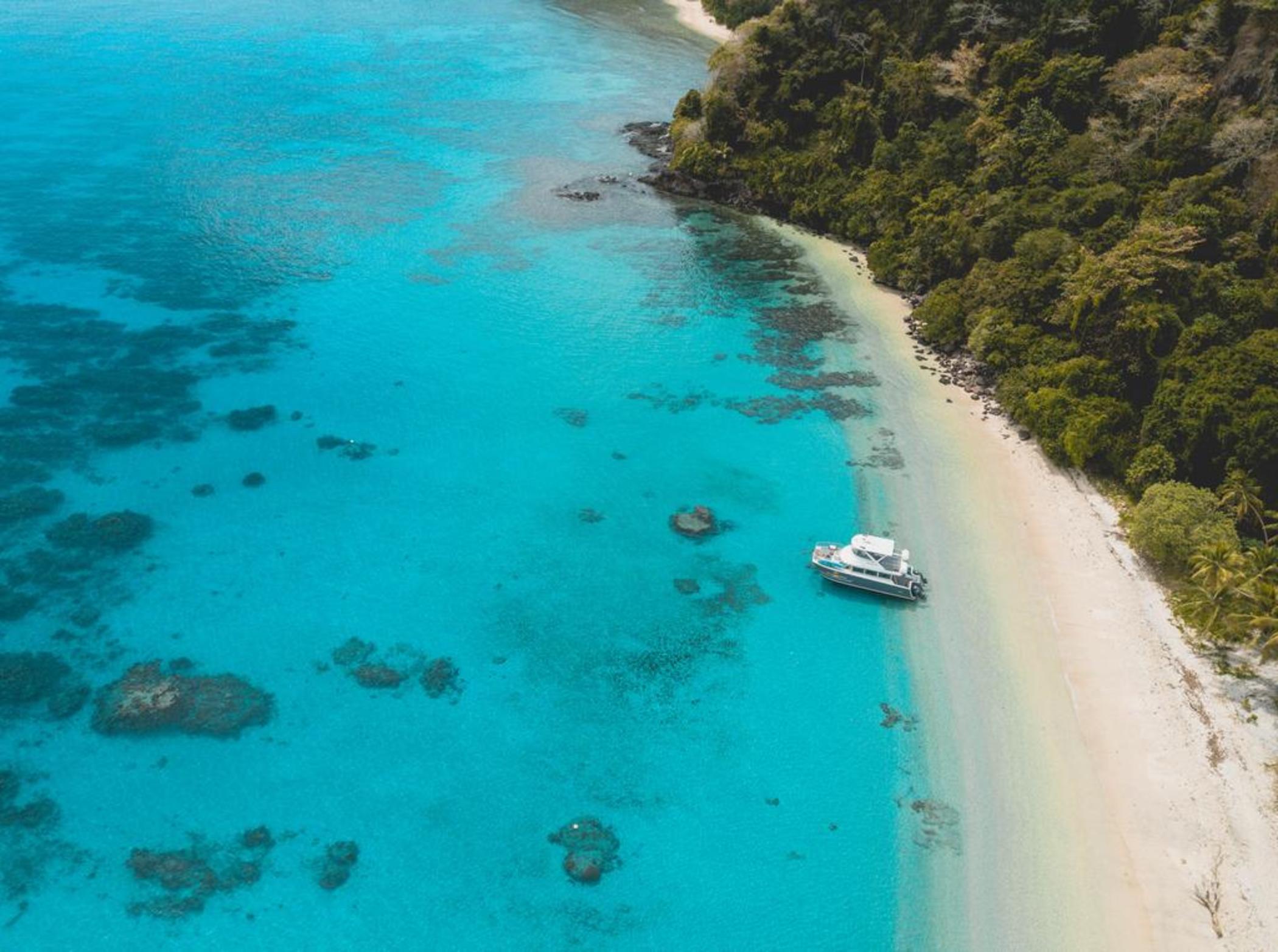 Uprising Beach Resort Pacific Harbour Esterno foto