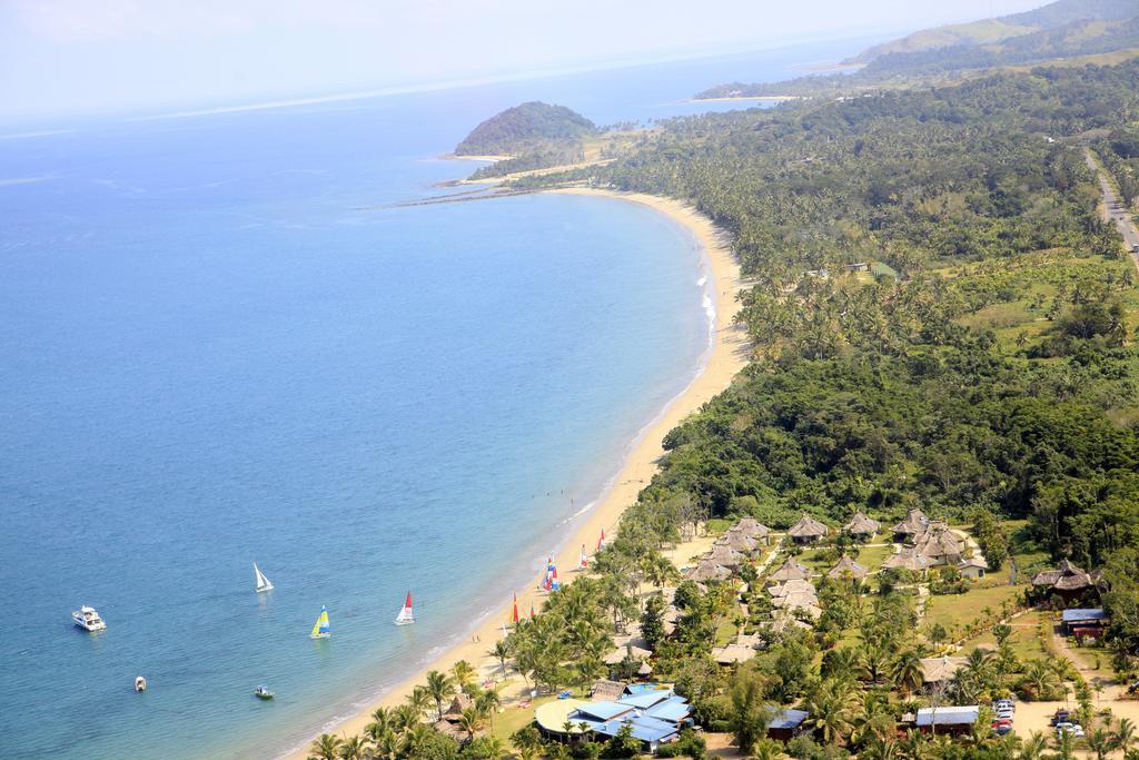 Uprising Beach Resort Pacific Harbour Esterno foto